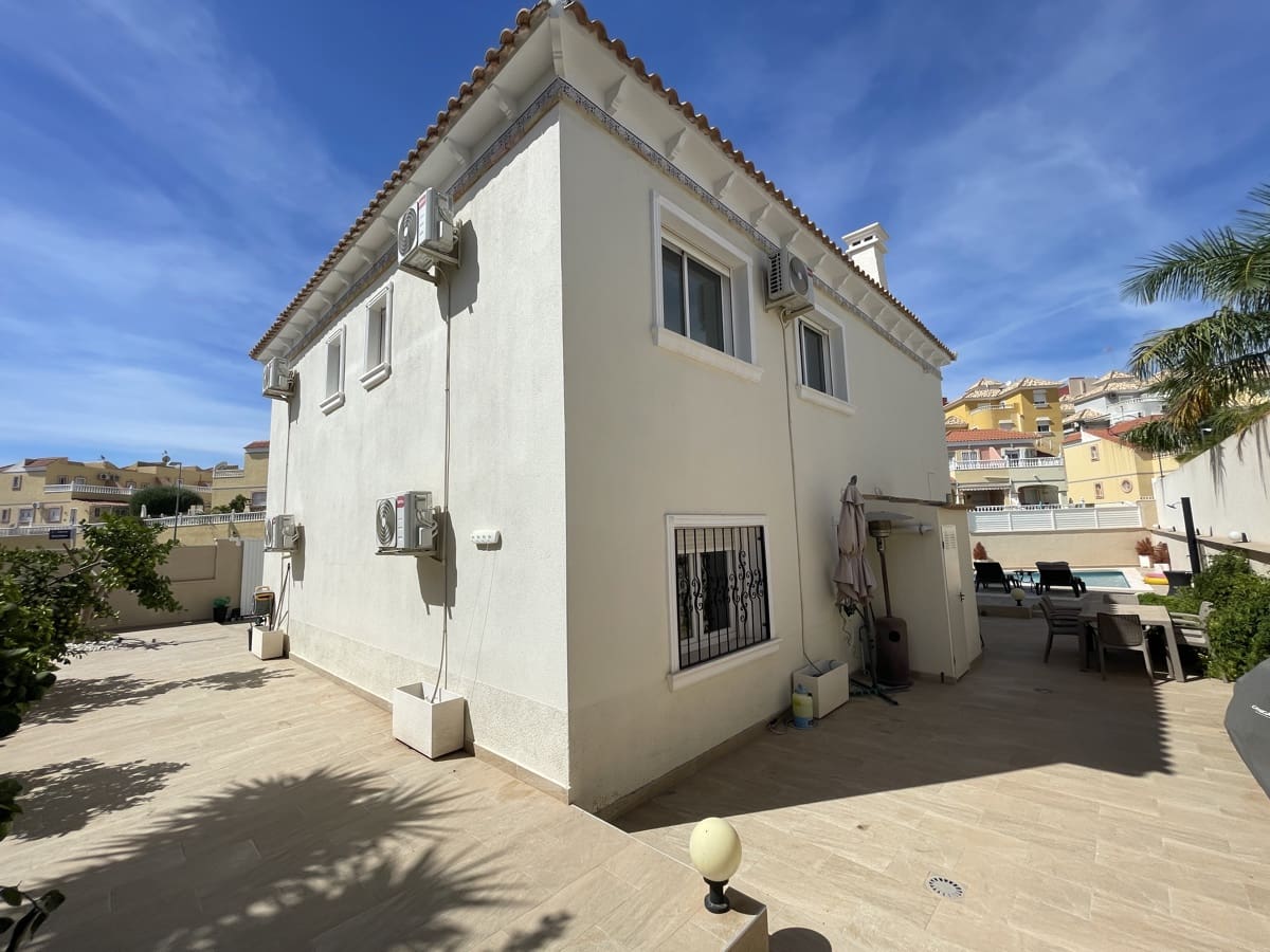 For Sale in Villamartin