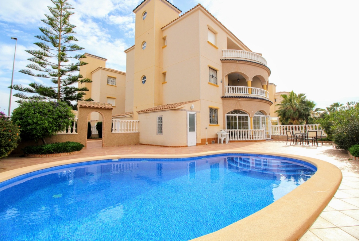 For Sale in Cabo Roig